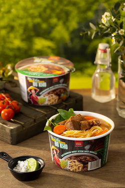 Collection of Beef Stew Rice Noodles (Hu Tie Bo Kho) 55g each/ 9 Bowls - Pinsot in a gallery layout