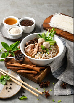 Collection of Cho Chang Brand - Thai Food Ready To Cook Instant Noodles Soup with Spicy Herb Flavor (Pack of 5 Individual Packets) - Pinsot in a gallery layout